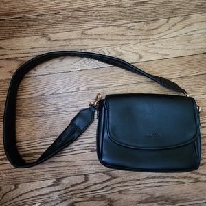 Maedn Everyday Crossbody Bag Black